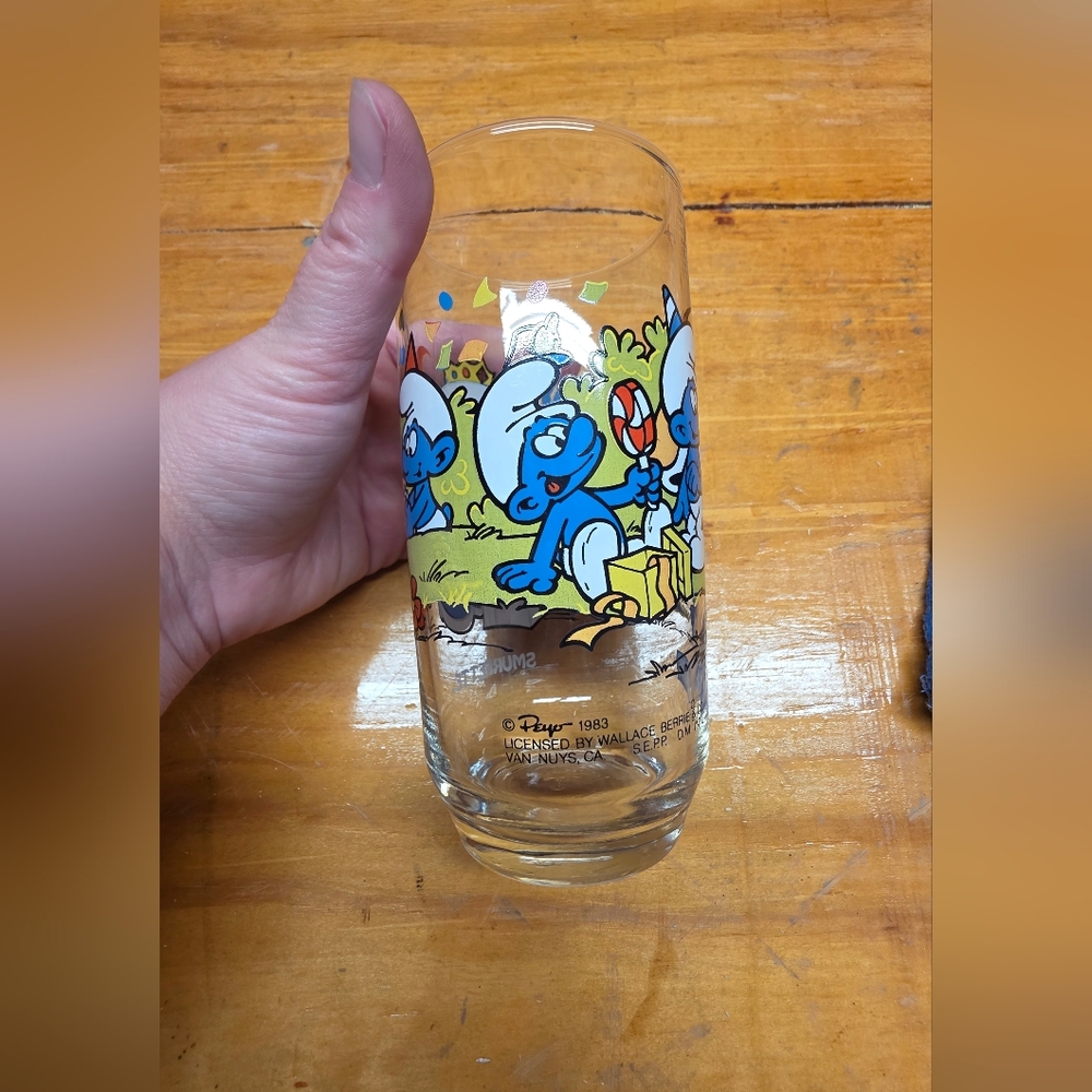 1983 Smurfs Themed Glass